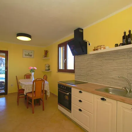 Piccolo Paradiso *