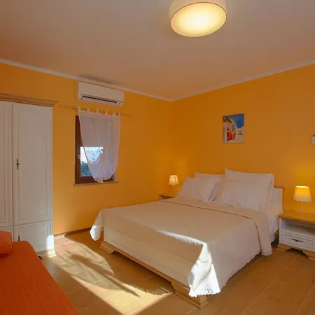 Piccolo Paradiso Hébergement de vacances Kršan